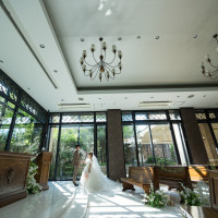 チャペルでの前撮り写真です