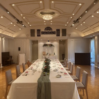 チャペルと雰囲気が違っていて洋風なところが素敵です。