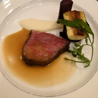 メインの肉料理