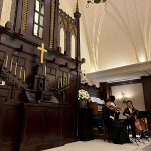 チャペルの祭壇にキャンドルの火をつける演出が素敵|782739さんの名古屋観光ホテルの写真(2597244)