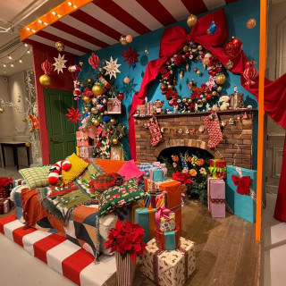 クリスマスのお部屋をイメージした高砂