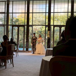 ガーデンより入場|782808さんのアーフェリーク迎賓館（岐阜）/テイクアンドギヴ・ニーズウェディングの写真(2597383)