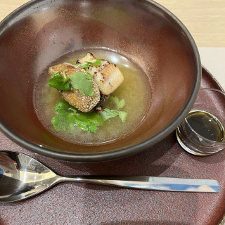 お出汁がおいしい素敵な料理、