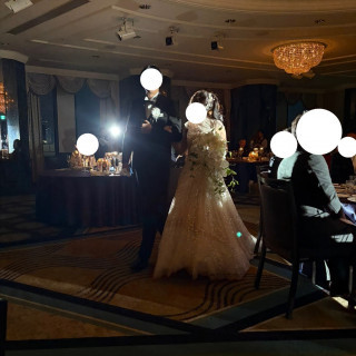 披露宴会場です。シャンデリアがとても綺麗でした。