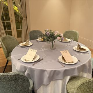 こちらはTHE 披露宴会場といった感じでした。