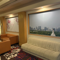 待合のソファー