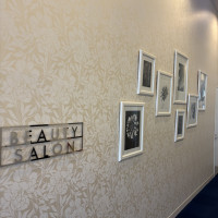 壁などに元々あるものもおしゃれでした