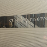 外のエントランス