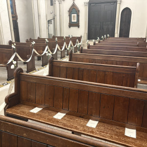 チャペルの椅子|782882さんのキャメロットヒルズの写真(2604893)