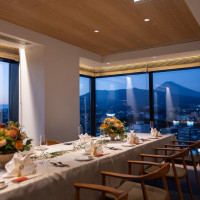 富士山が見えるホテルで会食