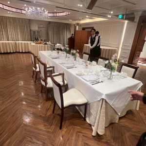縦長のテーブル配置にしてもらいました|783026さんのロザンジュイア広尾迎賓館(LOSANGEIA)の写真(2599090)