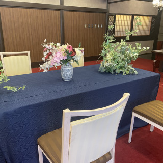 流しテーブルの場合の正面での距離感はそこまで遠く感じません。