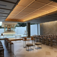 明治記念館内の神殿の写真