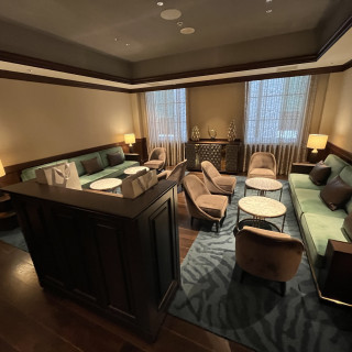 披露宴会場扉外のスペースです。自由に使えます。