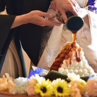 ケーキ入刀の代わりにお団子タワーしました。