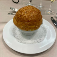 パイ包みスープ。わくわくしました。