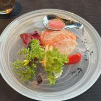 長崎県近海魚とサーモンの紅白御造り