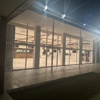 大きな窓があって、開放的です。