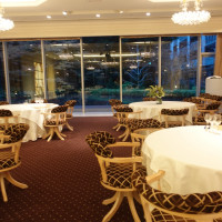 披露宴会場の椅子