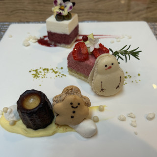 パティシエの方が作ってくれたデザートがとても美味しかったです