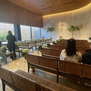 シンプルな作りです。外には水が流れてます。