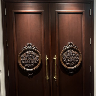 挙式会場のドア