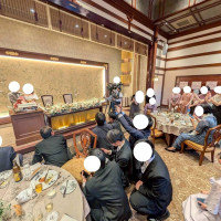 ケーキ入刀の雰囲気