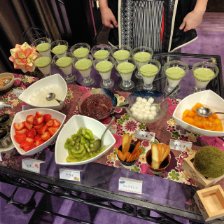 試食会の際にパフェバイキングしました