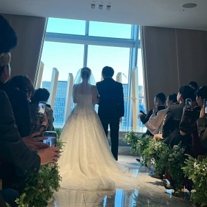 バージンロードの最後|783764さんのThe 33 Sense of Wedding(ザ・サーティースリー・センス・オブ・ウエディング)の写真(2602183)