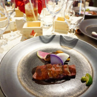 お肉料理。お野菜もとても甘くて美味しかったです。