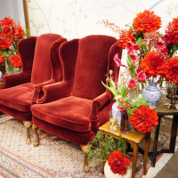 お花はもちろん、花器や小物もオシャレで素敵でした。