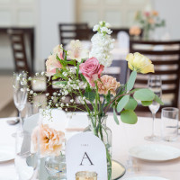 テーブルナンバーも置いてオシャレにしました