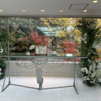 チャペルからは山々の美しい自然が見えます。