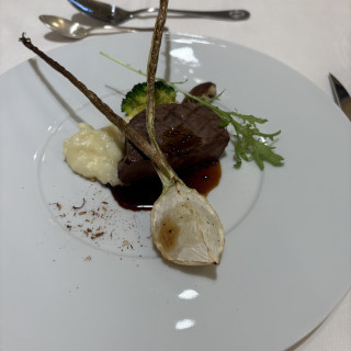 メインのお肉は柔らかくておいしい