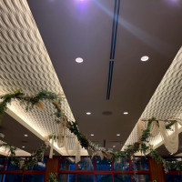 披露宴会場の天井装飾