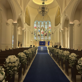 青のカーペット