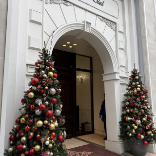 クリスマスシーズンで大きなツリーが飾られていて可愛かったです