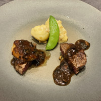 メインのお肉料理