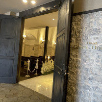 チャペル前の扉