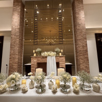 かすみ草が好きで
ゲストテーブルもかすみ草だけのかざりにし