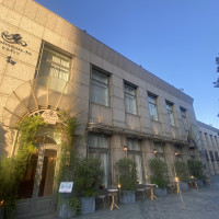 外に様子です。当日はとても静かでした。