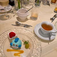 オリジナルデザートにしてもらいました。カップもかわいいです。