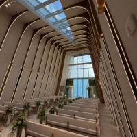 チャペルは天井が高くて圧巻でした。