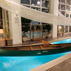 いつも使ってるカヌーをプールに浮かばせてもらいました|784070さんのヒルサイドクラブ迎賓館(札幌)/テイクアンドギヴ・ニーズウェディングの写真(2603878)