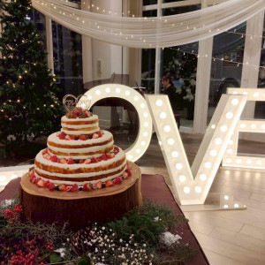 ケーキの土台を大好きな切り株にしてもらいました|784070さんのヒルサイドクラブ迎賓館(札幌)/テイクアンドギヴ・ニーズウェディングの写真(2603879)