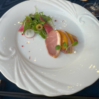 いぶり鴨とオレンジのカルパッチョ
彩り野菜を添えて