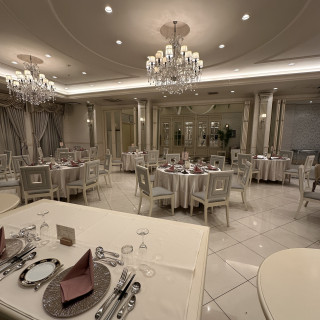 100名収容可能な披露宴会場 三階