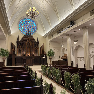 ステンドグラスが下に映るのがgood