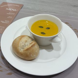 ニーズ横浜元町 by T&G WEDDING(旧 山手迎賓館 横浜)のクチコミ 料理・ケーキの写真(1枚目)
