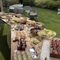 披露宴会場についているガーデンでスイーツビュッフェ